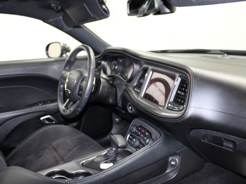 Used 2023 Dodge Challenger GT w/ Plus Package image 27