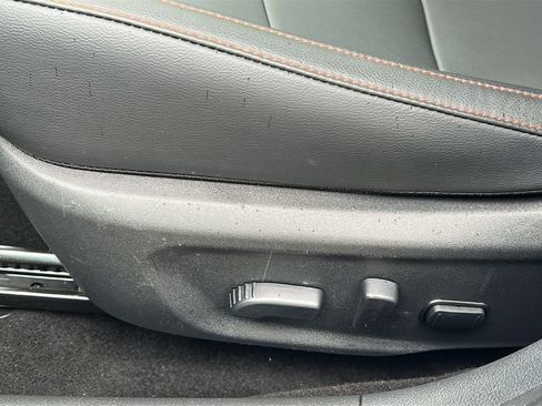 Used 2024 Nissan Sentra SR w/ SR Premium Package FWD image 11