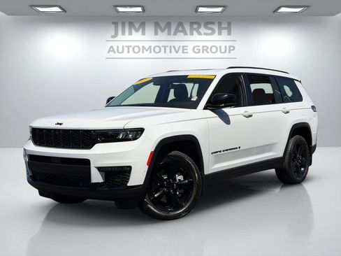 Certified 2023 Jeep Grand Cherokee L Limited w/ Luxury Tech Group II image 2