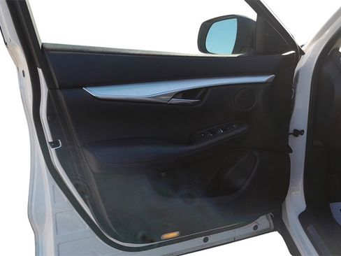 Used 2019 INFINITI QX50 Luxe w/ Navigation Package image 15