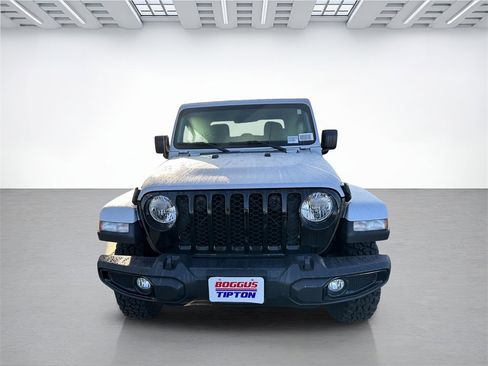 New 2023 Jeep Gladiator Willys image 5