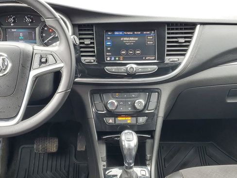 Used 2022 Buick Encore Preferred w/ Safety Package image 25