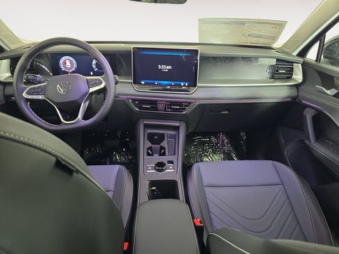 New 2026 Volkswagen Tiguan SE AWD/4WD image 8
