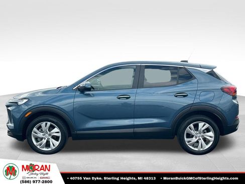 Used 2024 Buick Encore GX Preferred AWD/4WD image 2
