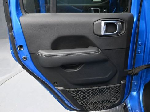 Used 2023 Jeep Wrangler Sahara image 9