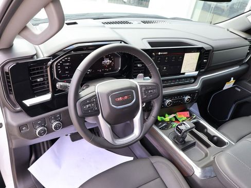 New 2026 GMC Sierra 1500 SLT w/ SLT Premium Plus Package AWD/4WD image 26