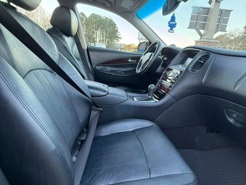 Used 2017 INFINITI QX50 Journey w/ Premium Package image 11