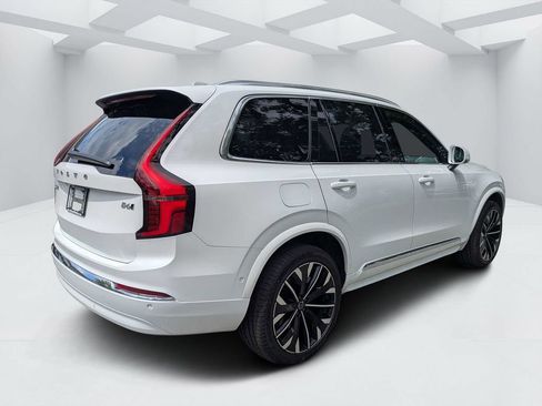 Certified 2026 Volvo XC90 B6 Ultra w/ Protection Package AWD/4WD image 3
