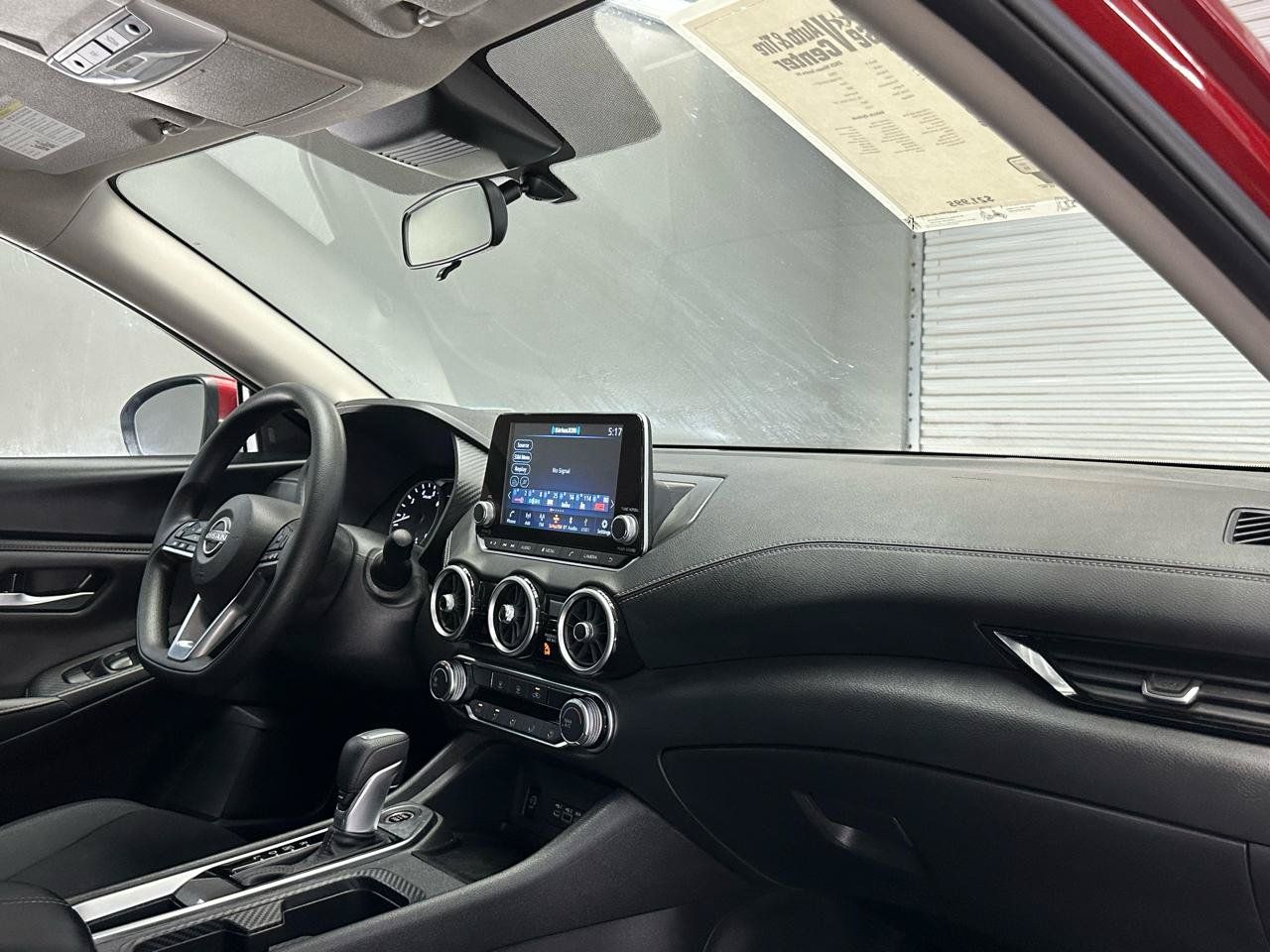 Used 2025 Nissan Sentra SV w/ Trunk Package FWD image 9