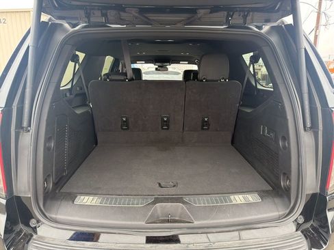 Used 2024 Chevrolet Suburban Premier RWD image 22