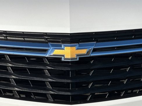 Used 2024 Chevrolet Equinox LS image 7