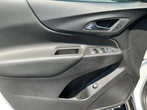 Used 2024 Chevrolet Equinox LT FWD image 13