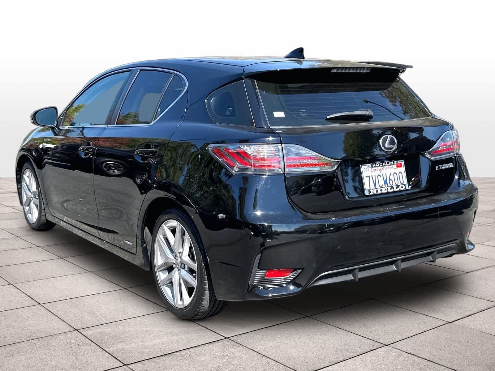 Used 2016 Lexus CT 200h w/ Accessory Package 2 FWD image 15