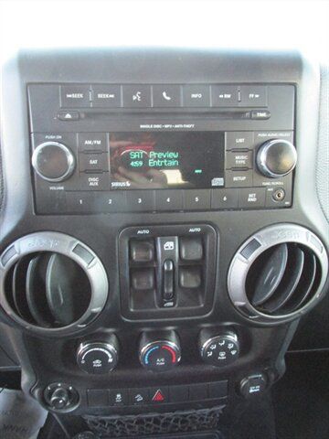Used 2017 Jeep Wrangler Unlimited Sport w/ Quick Order Package 24S AWD/4WD image 22