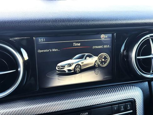 Used 2018 Mercedes-Benz SLC 43 AMG image 18
