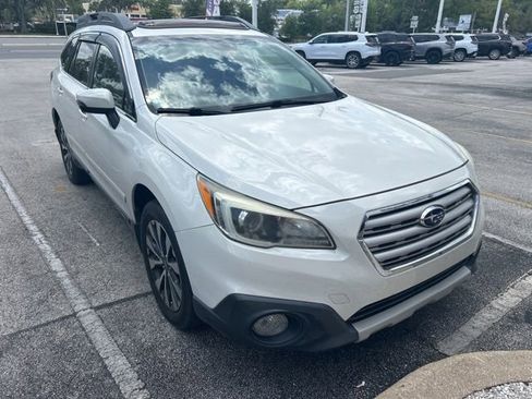 Used 2015 Subaru Outback 2.5i Limited AWD/4WD image 3
