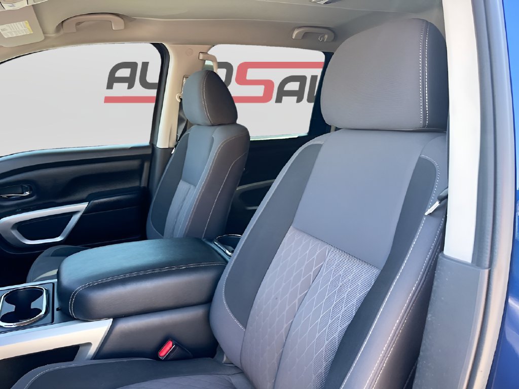 Used 2024 Nissan Titan SV w/ SV Convenience Package RWD image 21