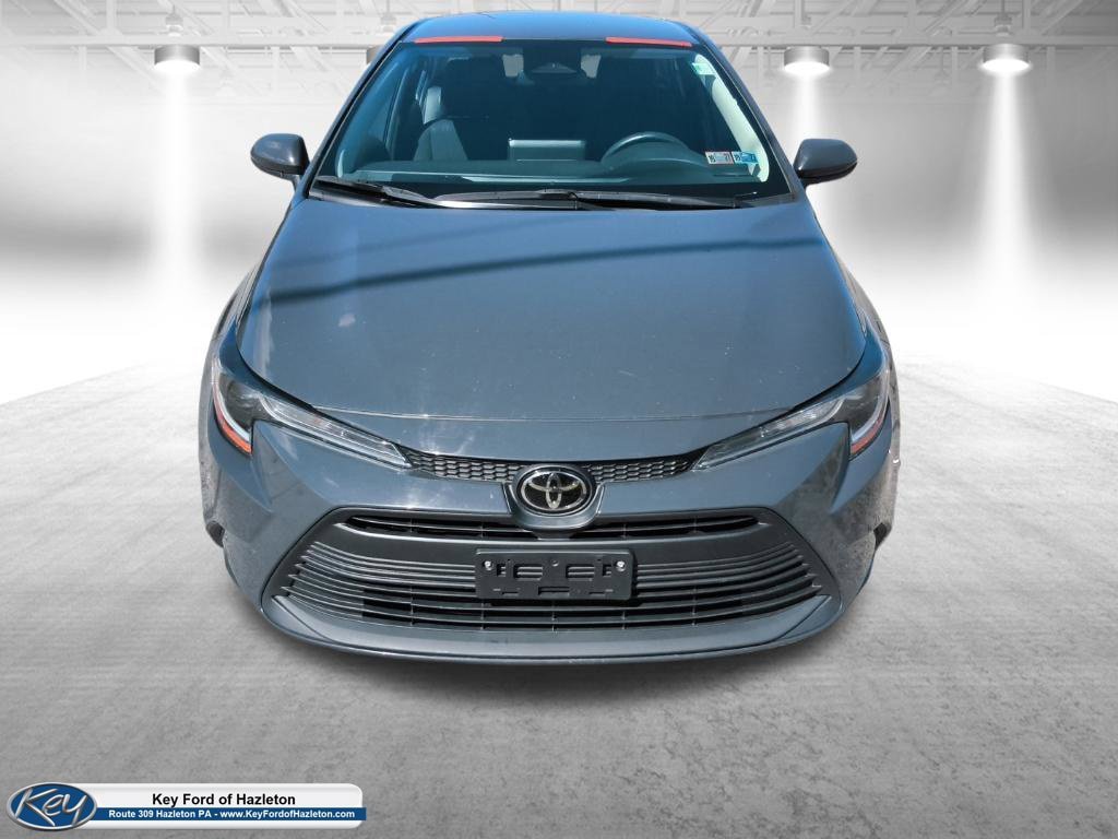 Used 2024 Toyota Corolla LE FWD image 4