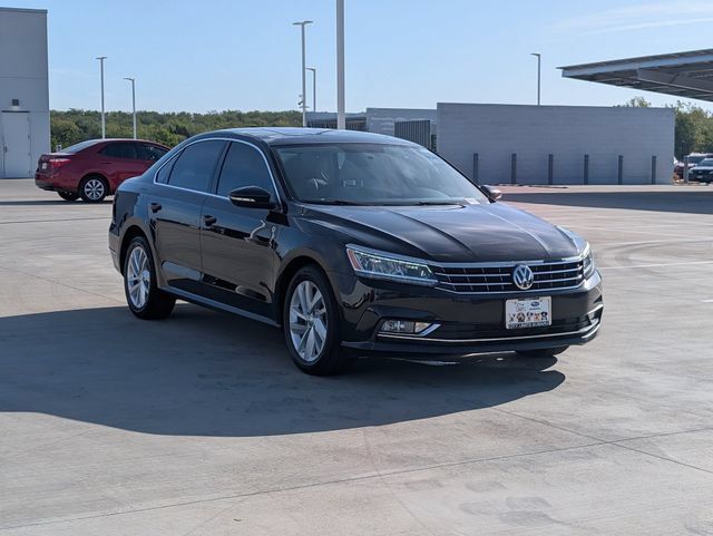 Used 2018 Volkswagen Passat 2.0T SE FWD image 7