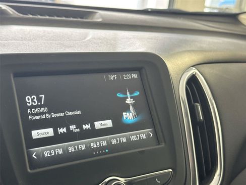 Used 2018 Chevrolet Equinox LT AWD/4WD image 16