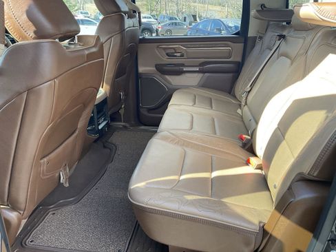 Used 2019 RAM 1500 Limited image 11