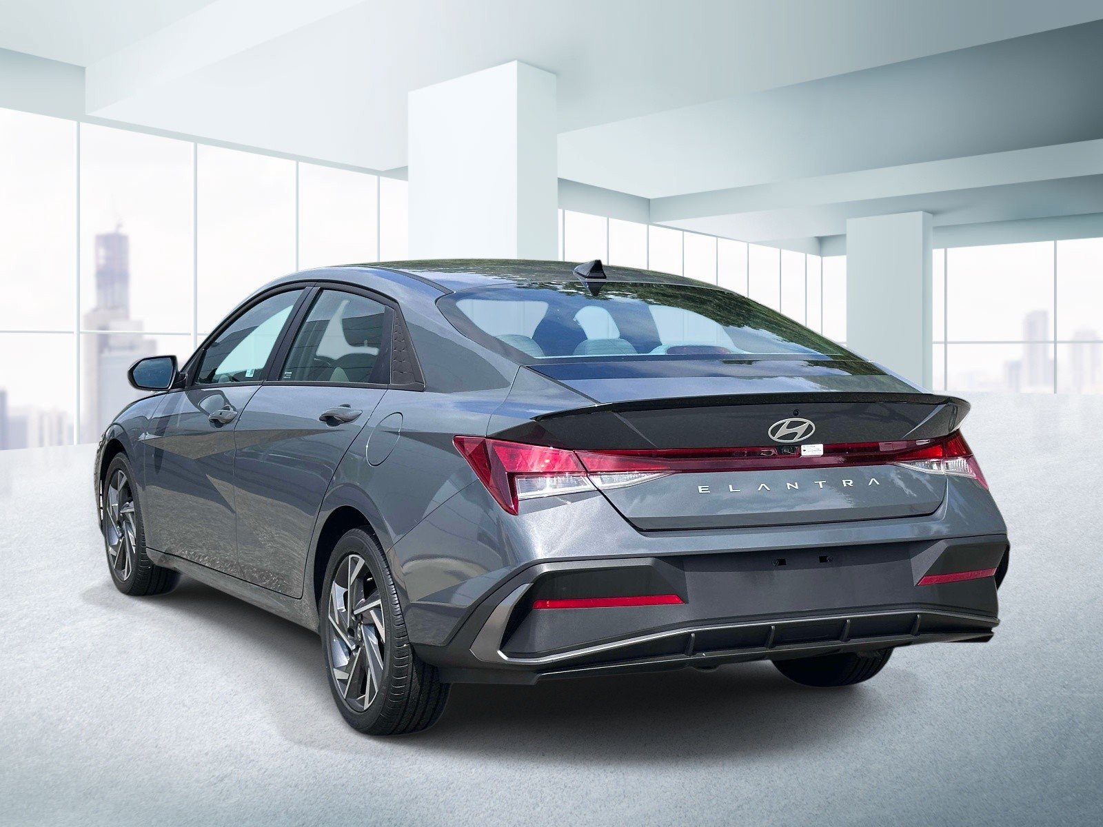 Used 2025 Hyundai Elantra Sport FWD image 3