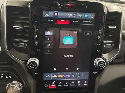 Used 2025 RAM 1500 Laramie w/ Laramie Southwest Edition image 22