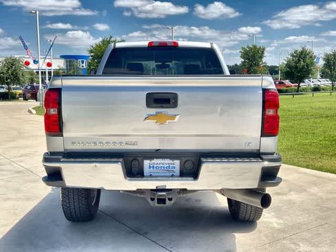 Used 2015 Chevrolet Silverado 2500 LT w/ LT Convenience Package AWD/4WD image 6