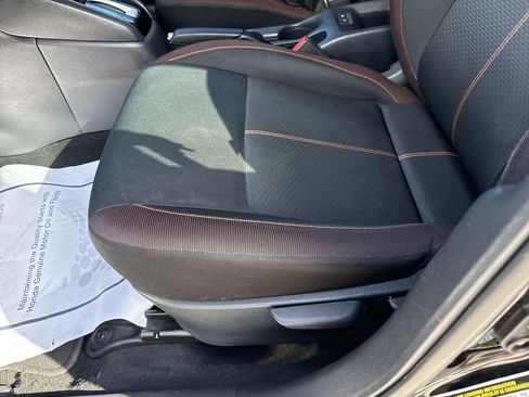 Used 2020 Nissan Versa SR image 15