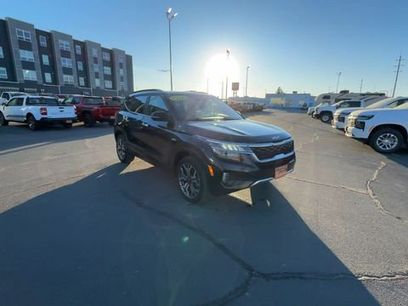 Used 2022 Kia Seltos SX w/ Sunroof Package