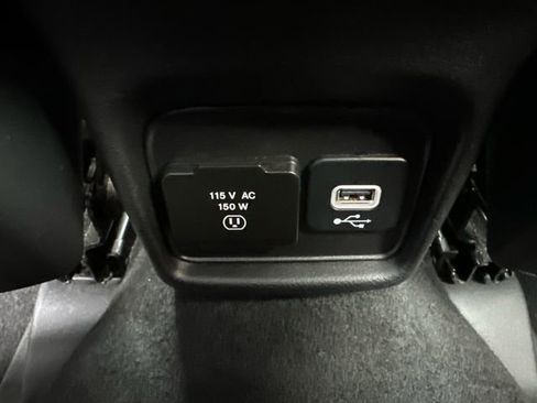 Used 2019 Jeep Compass Latitude w/ Popular Equipment Group AWD/4WD image 18