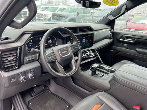 Used 2024 GMC Sierra 1500 AT4 w/ Technology Package image 10