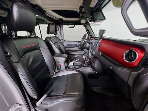 Used 2019 Jeep Wrangler Unlimited Rubicon AWD/4WD image 40
