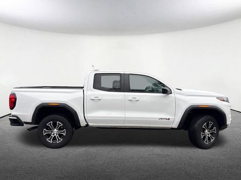 Used 2023 GMC Canyon AT4 AWD/4WD image 15