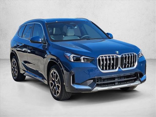 Certified 2026 BMW X1 xDrive28i w/ Technology Package AWD/4WD image 3