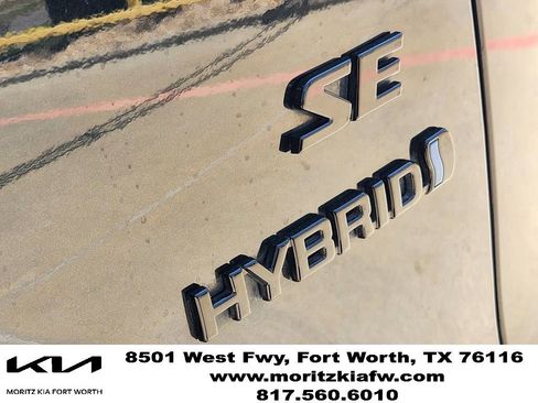 Used 2024 Toyota Corolla Cross AWD Hybrid image 12