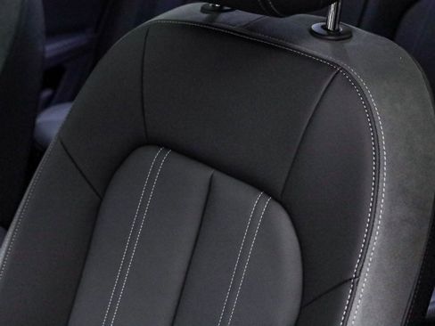 New 2025 Audi Q4 e-tron Prestige image 24