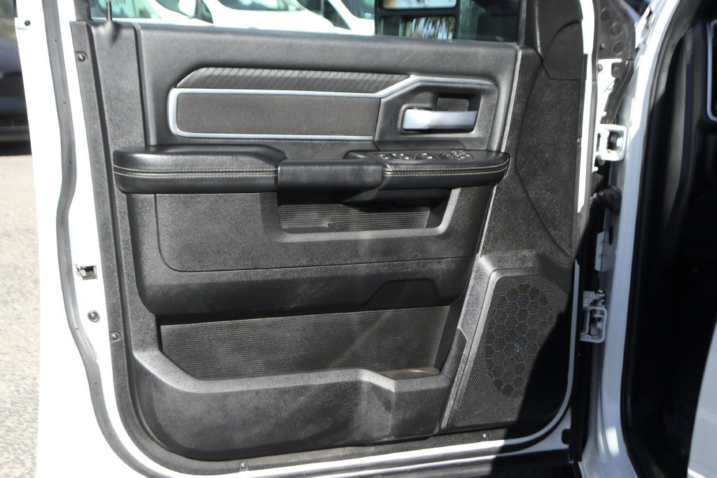 Used 2026 RAM 3500 Big Horn AWD/4WD image 17