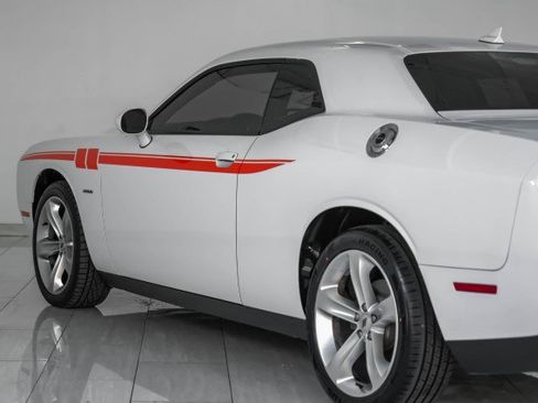 Used 2018 Dodge Challenger R/T w/ Sound Group image 58
