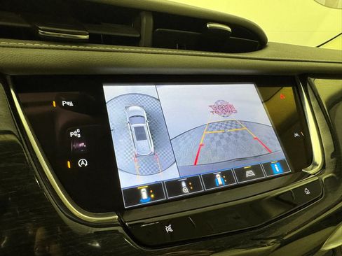 Used 2024 Cadillac XT6 Premium Luxury w/ Technology Package AWD/4WD image 18