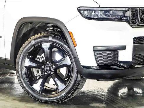 Used 2021 Jeep Grand Cherokee L Laredo AWD/4WD image 4