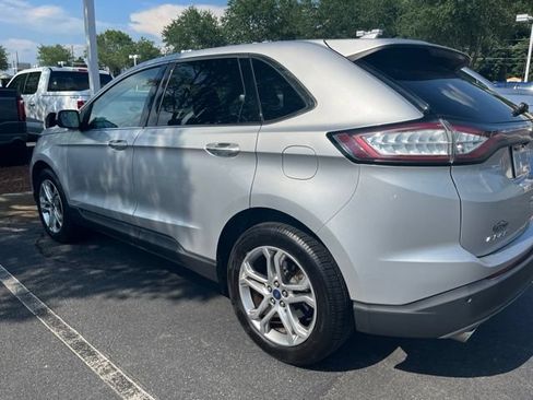 Used 2018 Ford Edge Titanium w/ Equipment Group 301A AWD/4WD image 4