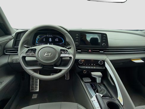 New 2026 Hyundai Elantra Sport FWD image 15