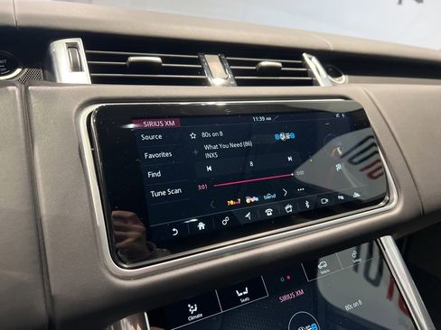 Used 2019 Land Rover Range Rover Sport HSE Dynamic image 19