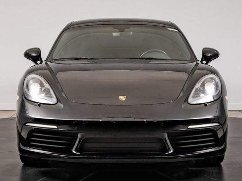 Used 2018 Porsche 718 Cayman RWD image 11