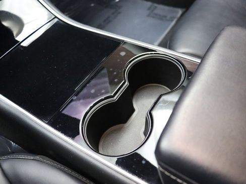 Used 2020 Tesla Model 3 Standard Range Plus image 43