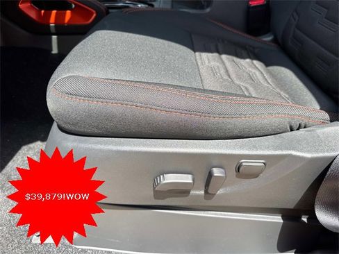 New 2025 Nissan Frontier PRO-4X w/ Pro Convenience Package image 9