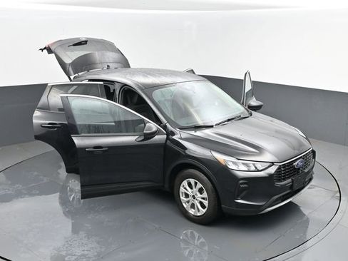 Used 2023 Ford Escape Active image 27