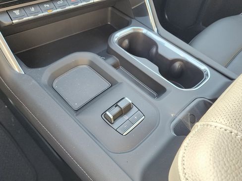 New 2026 GMC Sierra 2500 Denali w/ Denali Reserve Package image 33