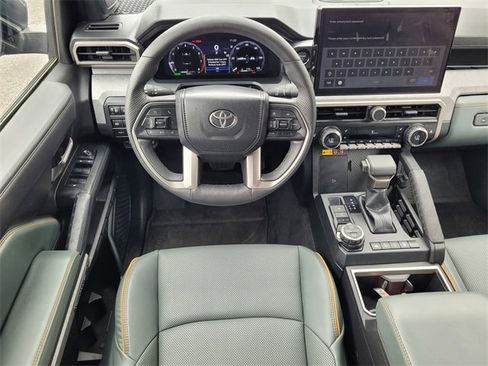 Used 2024 Toyota Tacoma Trailhunter image 19